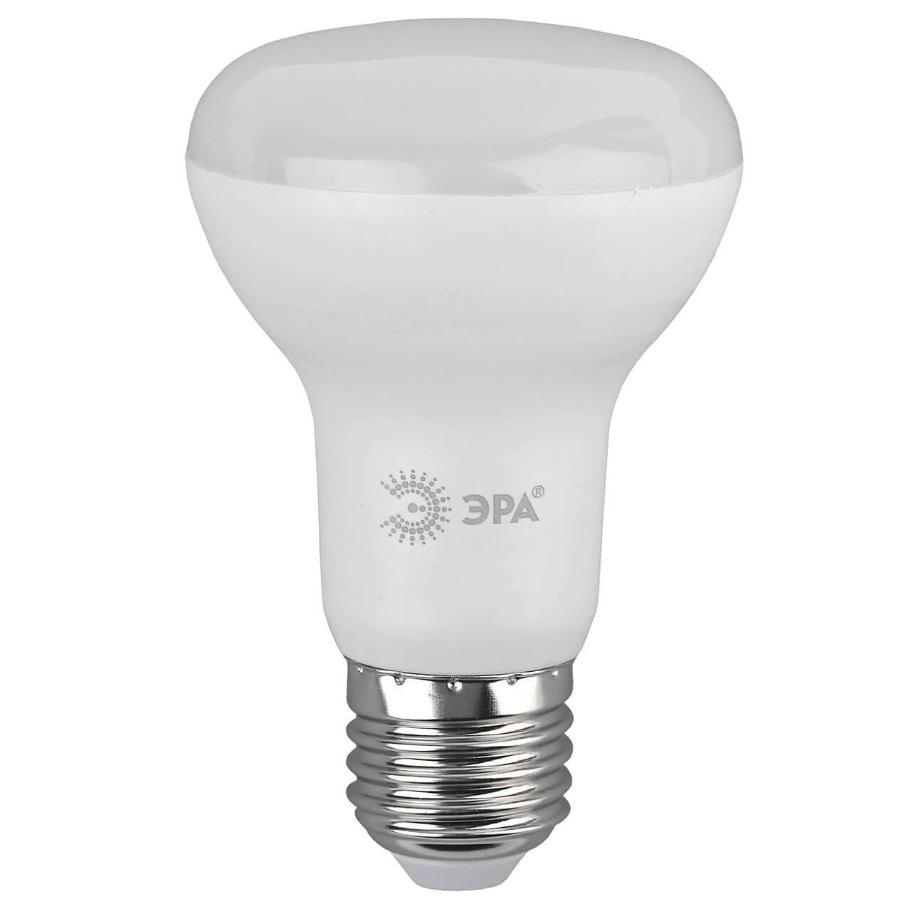 Лампа светодиодная ЭРА E27 8W 2700K матовая ECO LED R63-8W-827-E27. 