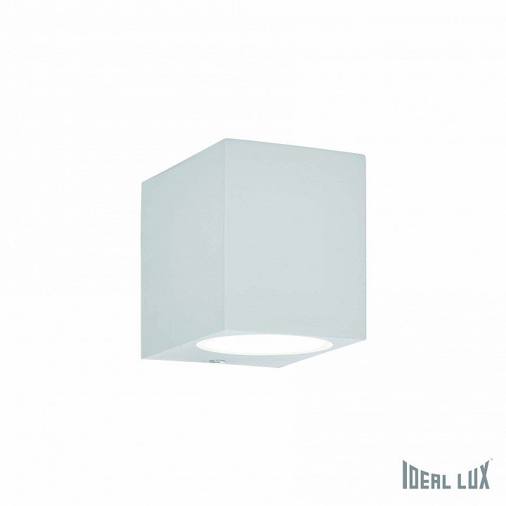 Уличный настенный светильник Ideal Lux Up AP1 Bianco. 